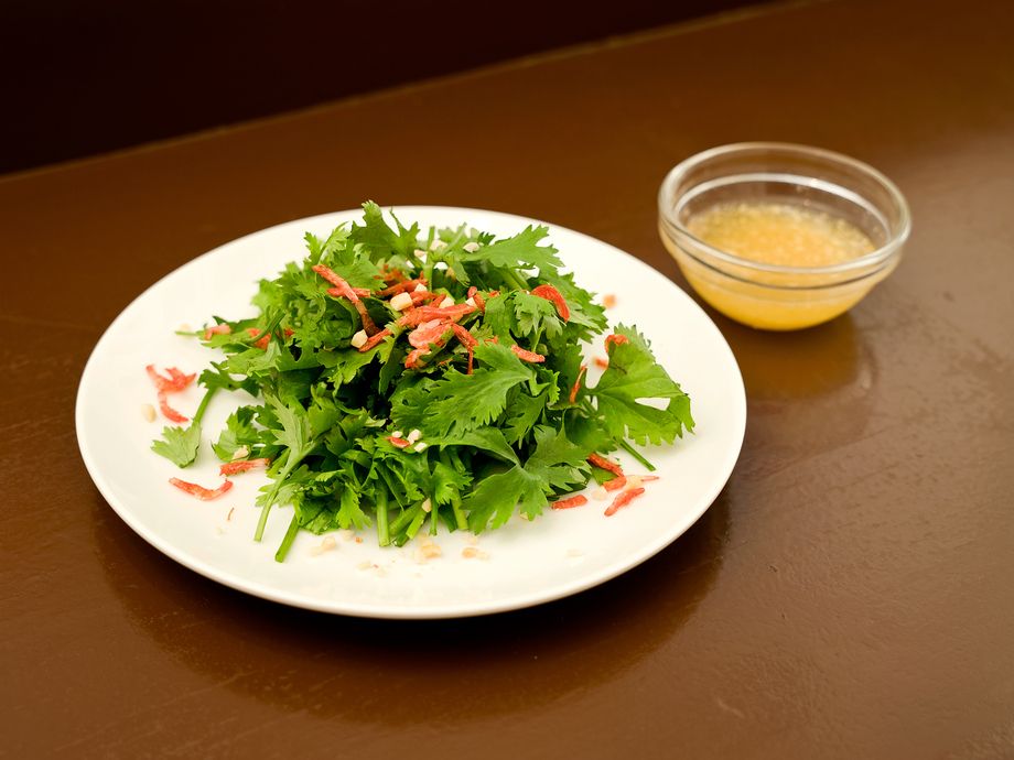 パクチーサラダ