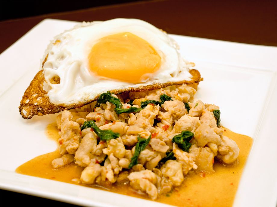 カオナーパットガパオガイサップ + カイダオ