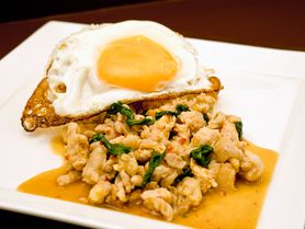 カオナーパットガパオガイサップ + カイダオ