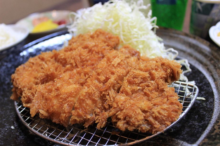 ロースカツ御膳（サラダバー・ドリンクバー付。セルフでマイ御膳。）