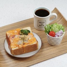 喫茶店のピザトーストセット　〜ドリンク付き〜