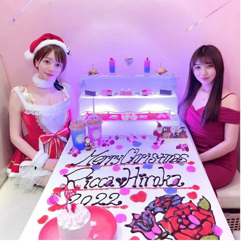 12色に光るアフタヌーンティーテーブルアート（6000円）