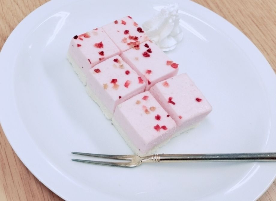 いちごのカットケーキ