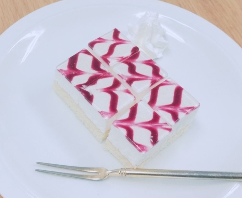 レアチーズのカットケーキ