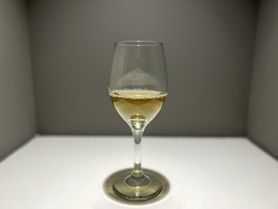 グラスワイン　550円