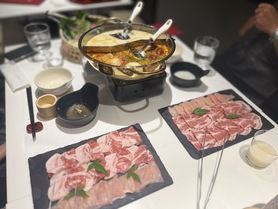 【2時間前までの要予約】火鍋コース【三元豚＆美桜鶏】出汁食する健康火鍋【美桜鶏＆三元豚】　５種類の【巡り】【エナジー】【美肌】【Detox】【アンチエイジング】薬膳火鍋　※要予約
