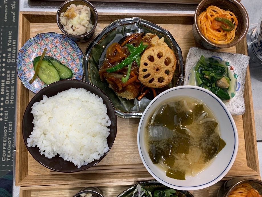 カレイの甘酢アン定食（1200円）