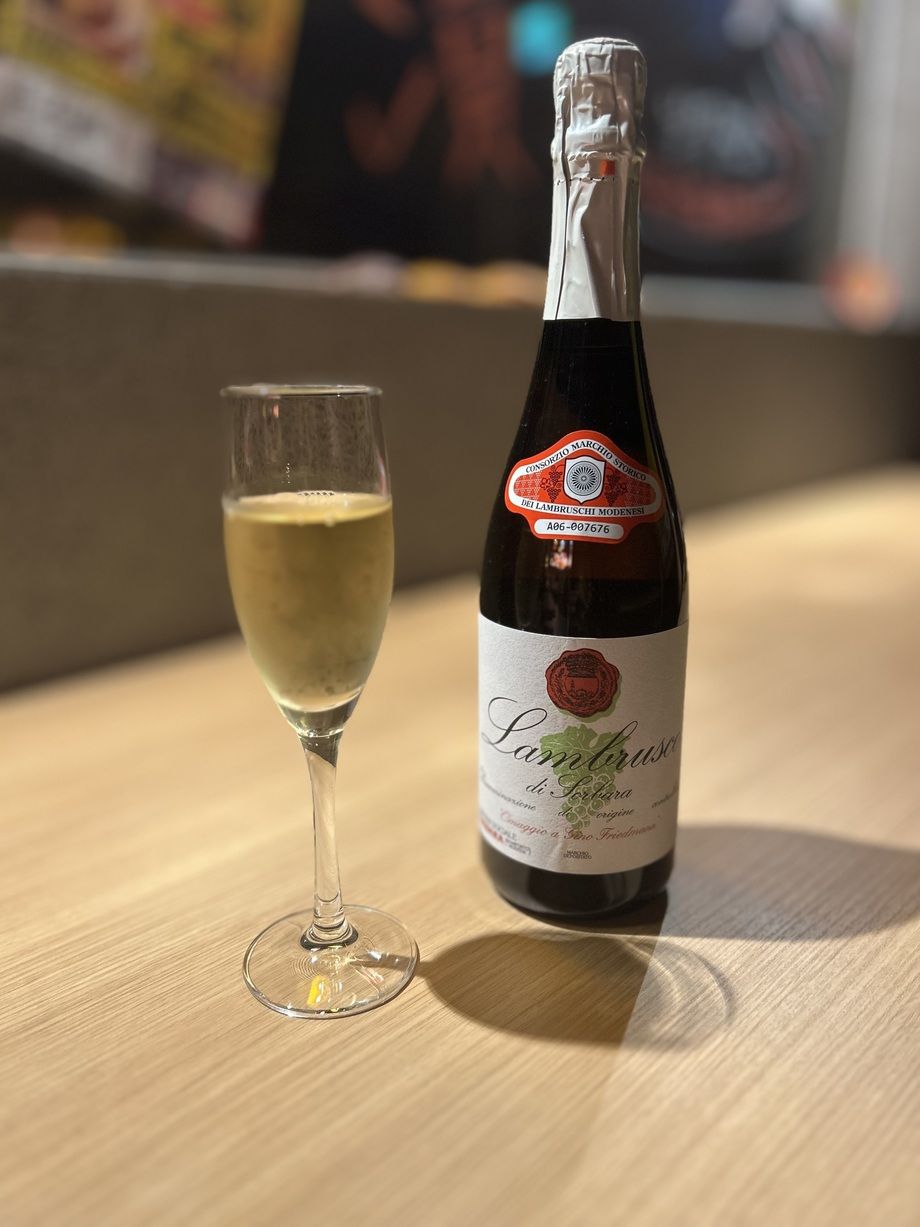 オマッジョ・ア・ジーノ・フリーエデゥマン