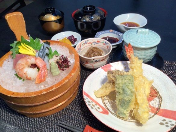 藍　（刺身と天ぷらのセット）