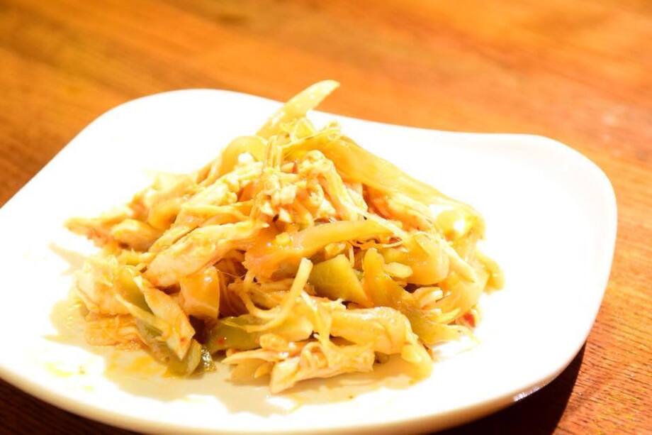 ササミとザーサイのラー油和え