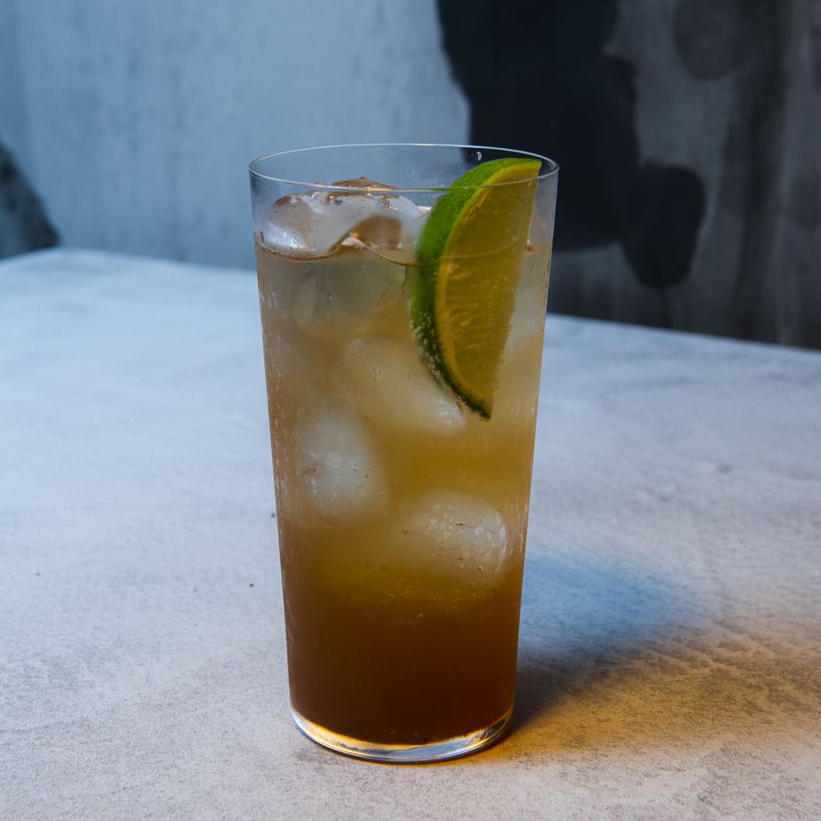 ともコーラハイボール