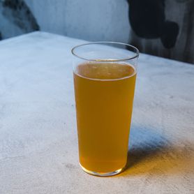 伊勢角屋麦酒　ヘイジーIPA