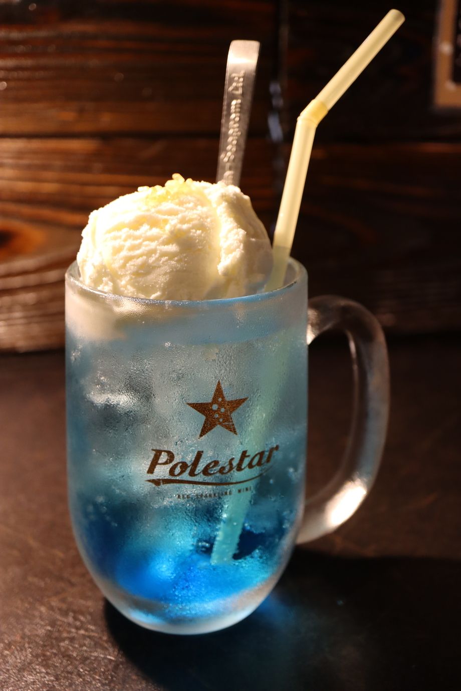 伊豆ブルークリームソーダ（550円（税抜））