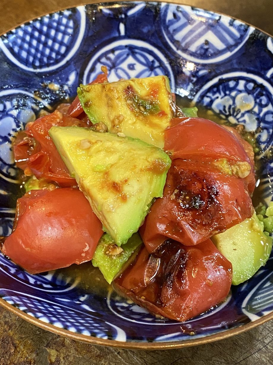アボカド、フルーツトマトの塩麹焼き‼️