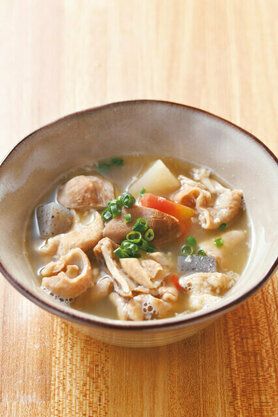 和牛塩もつ煮込み