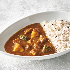 ３０種のスパイスを使ったほろほろやわらかポークカレー