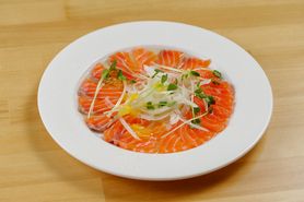 サーモンカルパッチョ