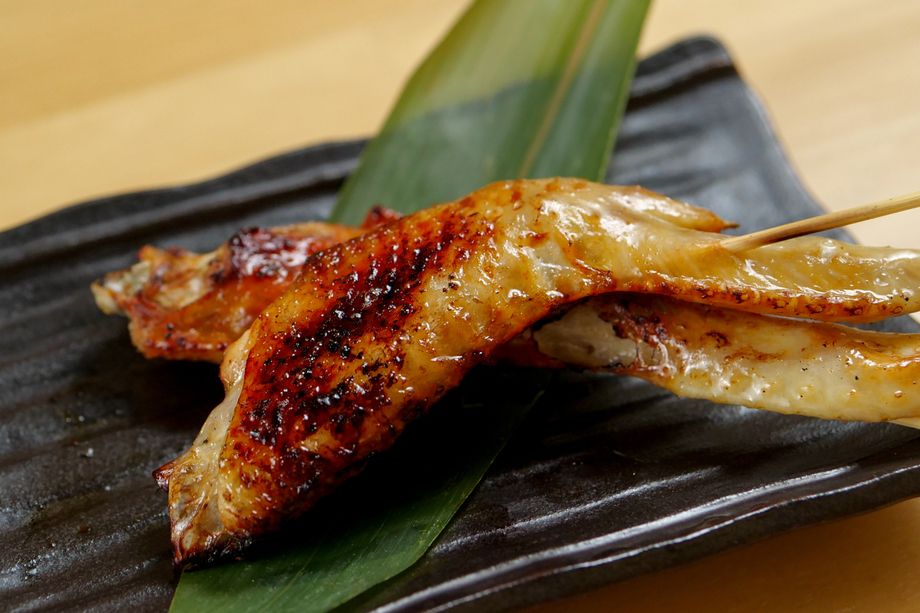 ・串の炭焼き　手羽先