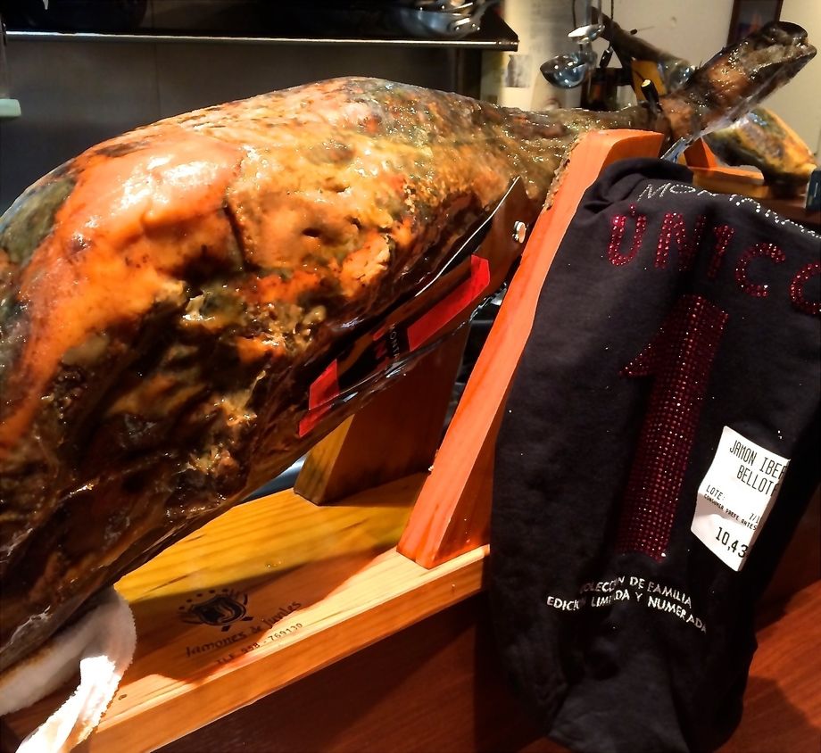 ハモンイベリコ・ベジョータ（1400）