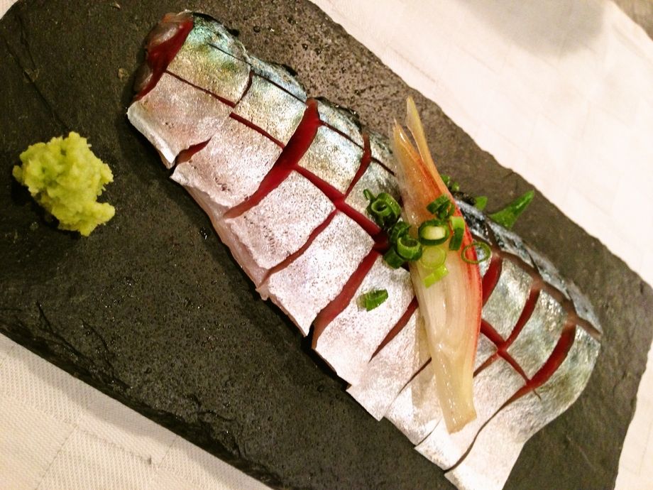 ハーブサバの刺身（980円）