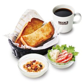 ①バタートースト＋ミニサラダ＋グラノーラヨーグルトセット（ドリンク付）