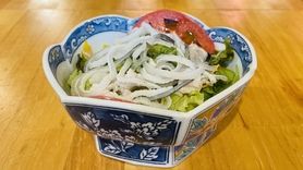 コラーゲン豊富！フグ皮サラダ　ハーフ