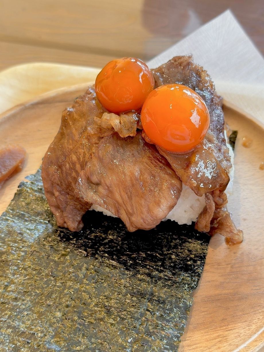 くびき牛のすき焼きおにぎり（プレミアムクラフトおにぎりシリーズ）