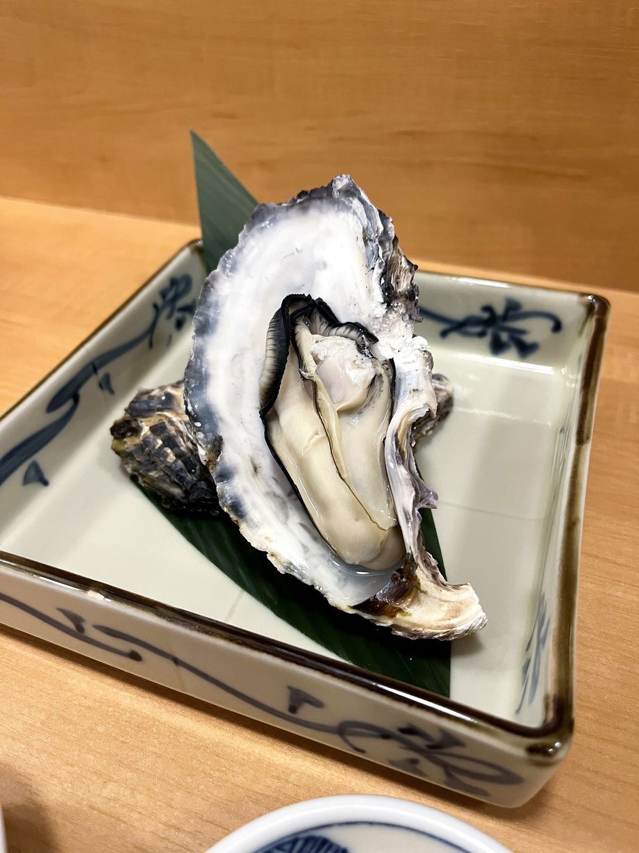 焼き牡蠣（￥550～）
