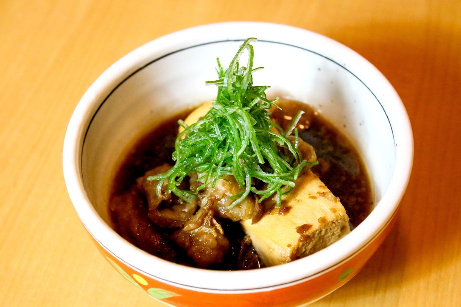 【黒】肉どうふ（￥780）