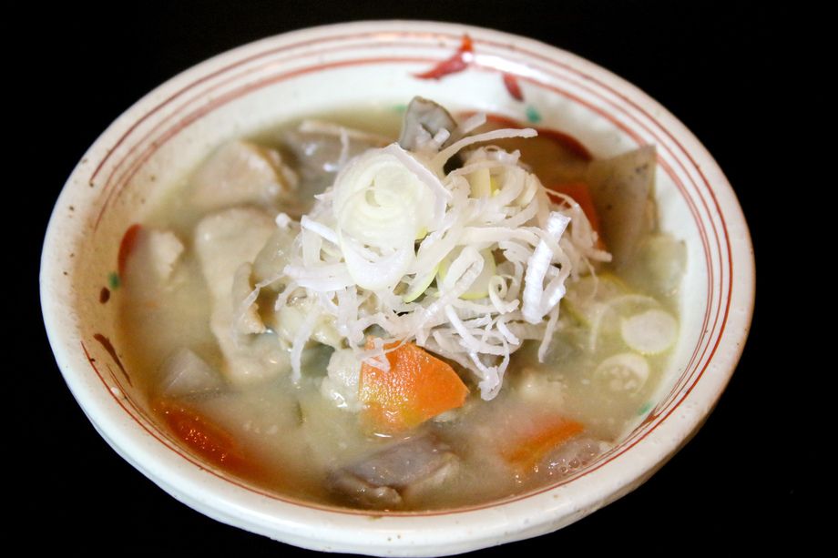 【白】モツ煮（￥780）