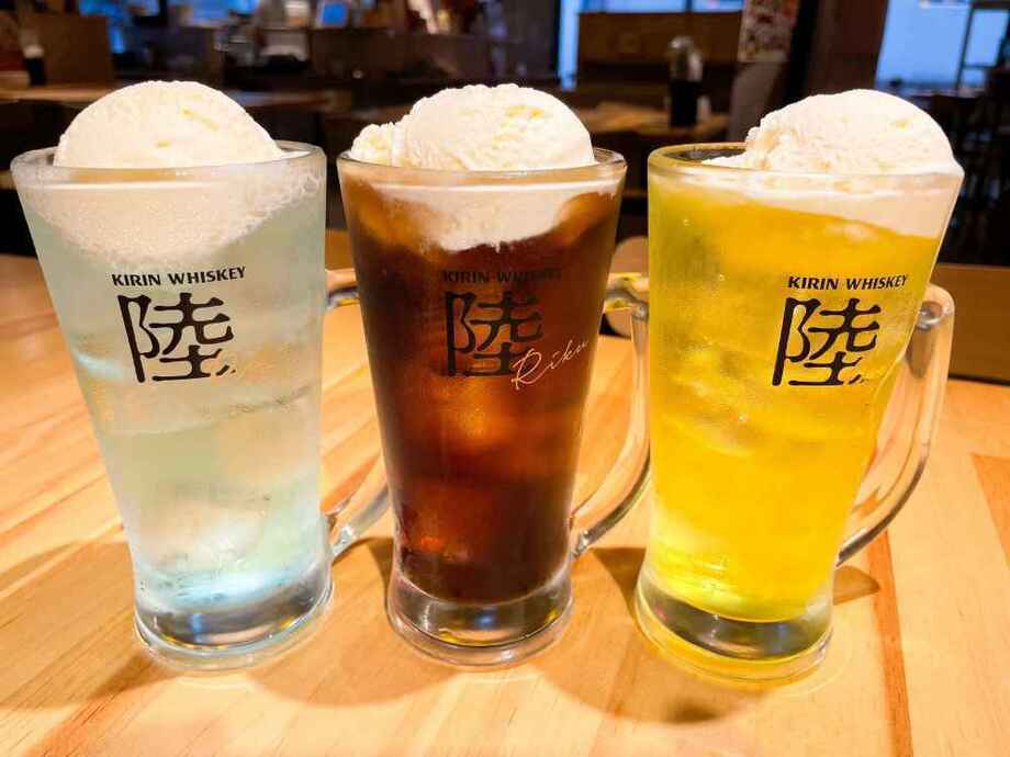 ソフトドリンクフロート