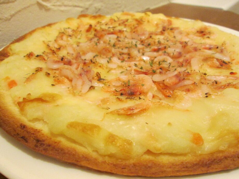 桜海老と十勝じゃがいものピザ