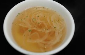 ベーコンと玉ねぎのスープ