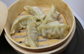 蒸し黒豚餃子