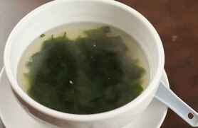 ワカメスープ