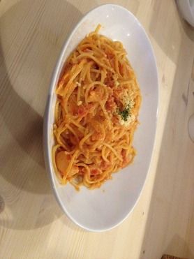 小エビのトマトクリームパスタ