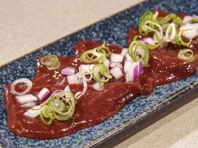 ダチョウの炙りレバー刺(ごま油醤油)