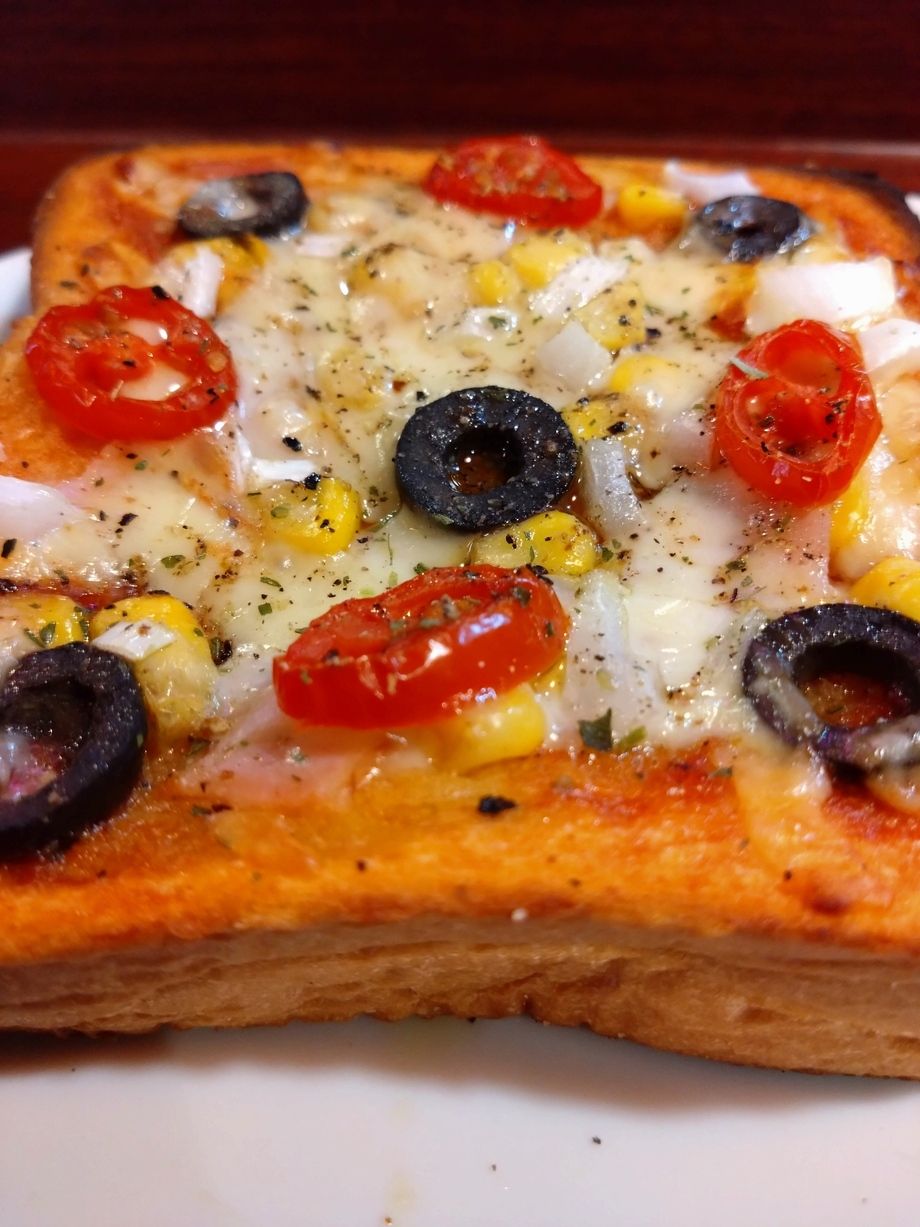 ピザトースト（550円（税込））