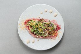 黒毛和牛のカルパッチョ