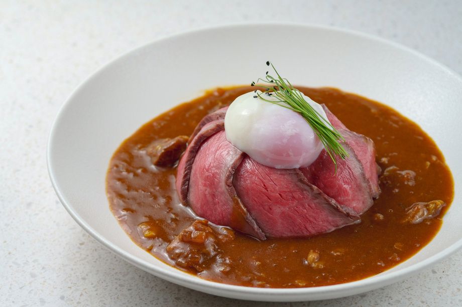 お肉たっぷり牛すじカレー