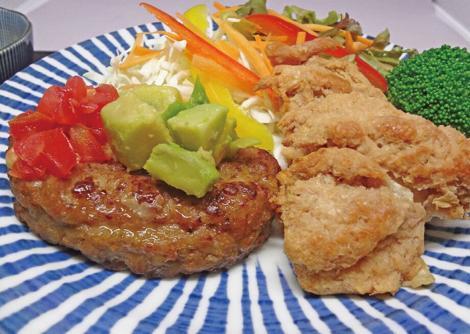 いぐべぇ×SHOJIN tokyo　ヘルシーハンバーグ＆唐揚げ定食