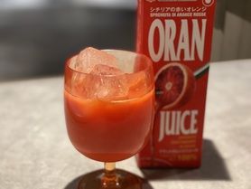 100%ブラッドオレンジジュース