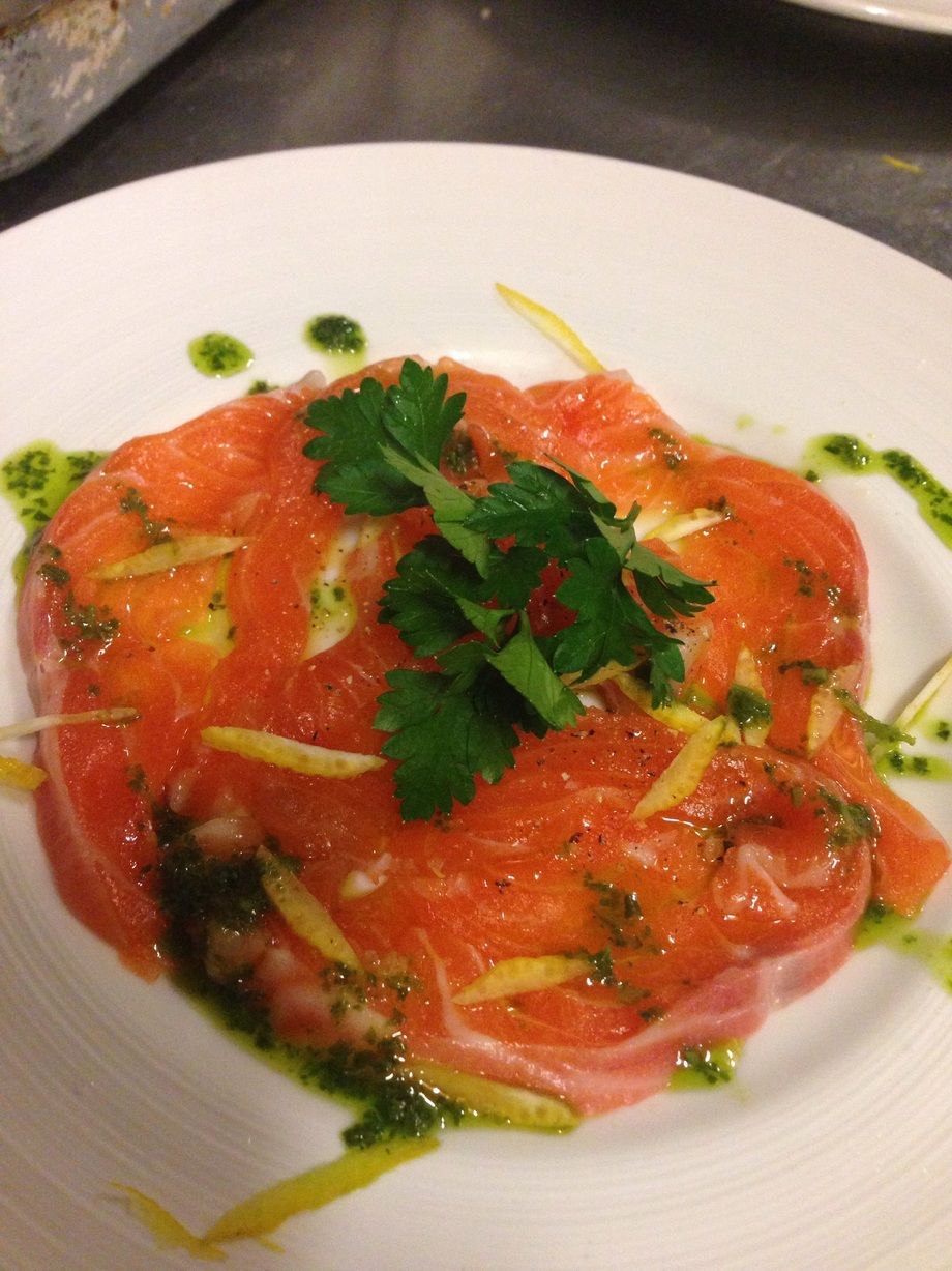 安曇野産信州サーモンのカルパッチョ（1200）