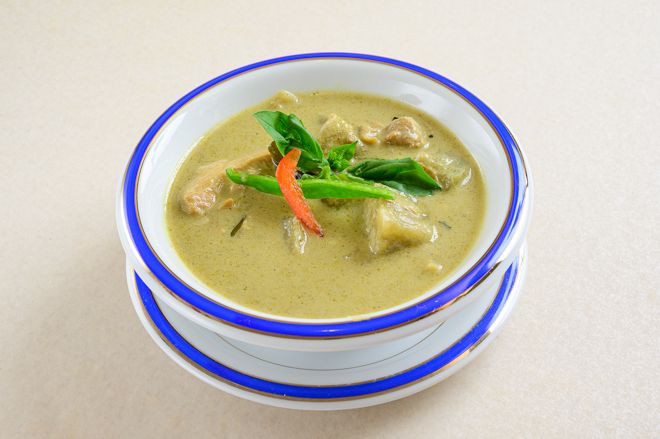 【ランチ】グリーンカレーセット（サラダ・デザート・ソフトドリンク.ライス）Green curry set 