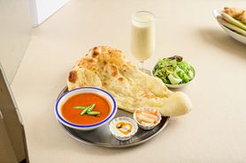 【ランチ】Aセット（１種類カレー・ナン又はライス・サラダ・ソフトドリンク）lunch A set 