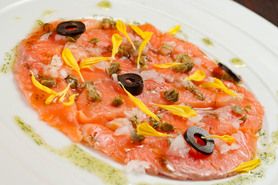 自家製スモークサーモンピートの香り