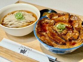 十勝豚丼　赤　冷そばセット　　数量限定