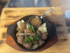 炭焼き牛リブロースサイコロ90g