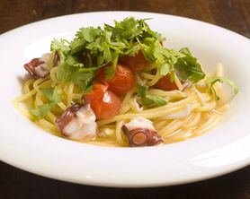 真だことパクチーのパスタ