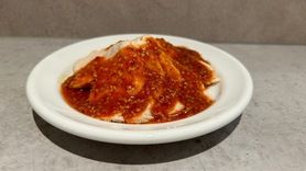 よだれ鶏ピリ辛胡麻ソース